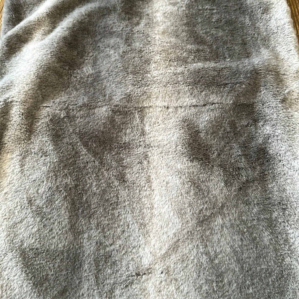 2 gray Threshold Faux Fur Bed Pillow Shams standard 20x25”